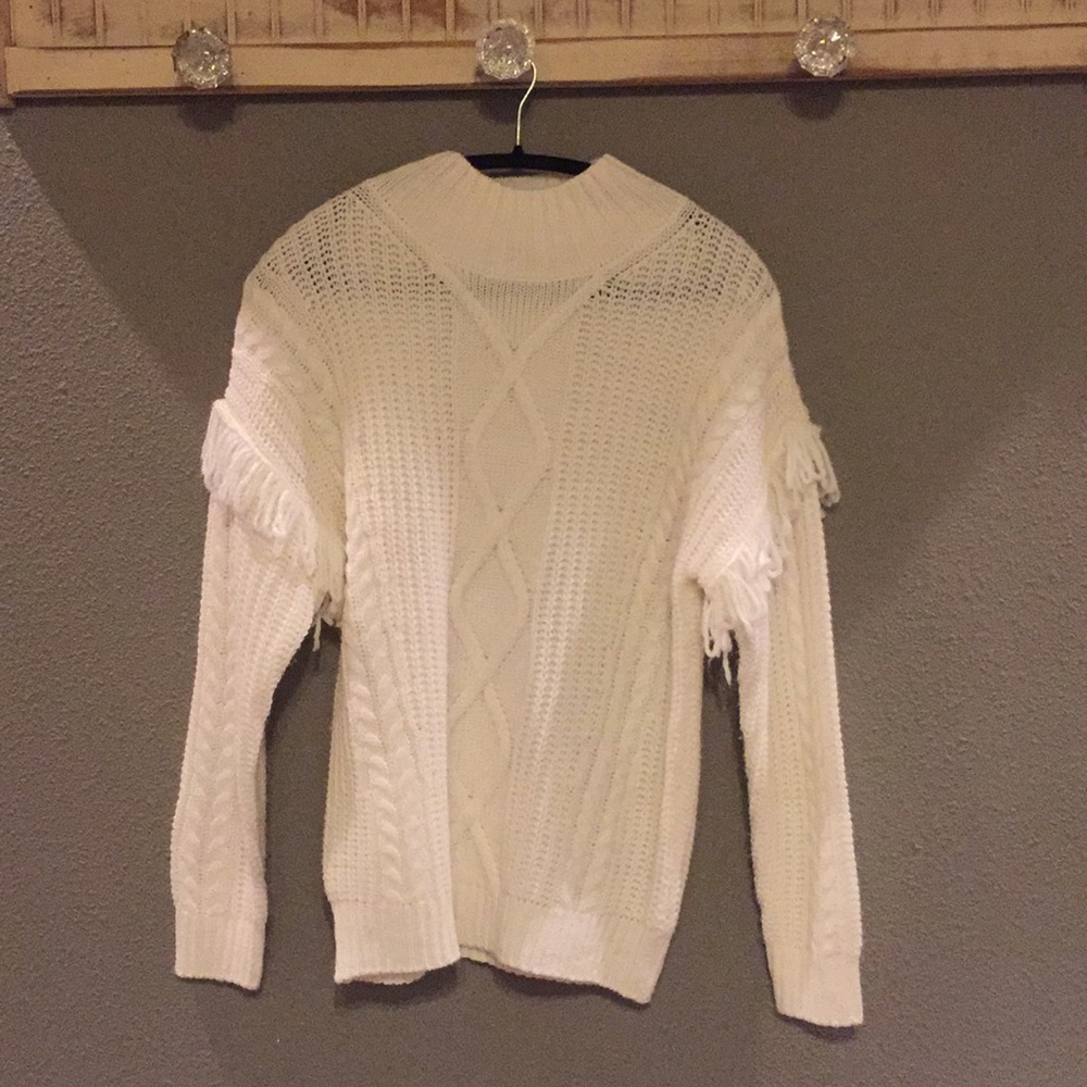 Time and Tru Sweatet with Fringe- S